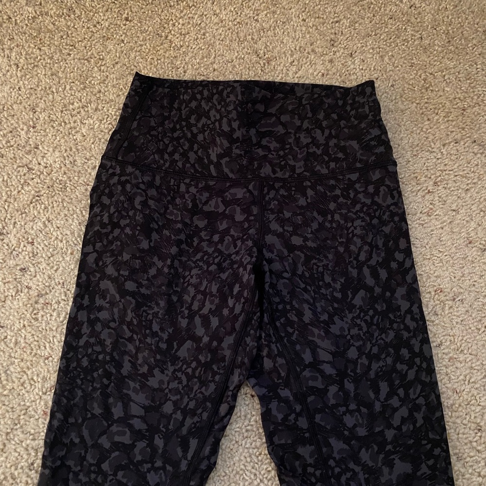 Lululemon Wunder Under leggings